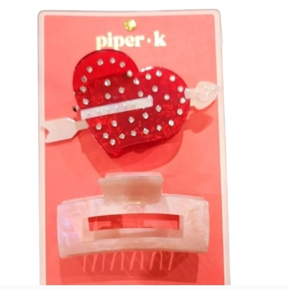 ❤️▪️Piper K▪️ Valentine’s Day claw hair clips set of 2!